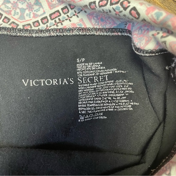 Victoria's Secret Yoga Capri Leggings Size Small Fold Over Black Pink Teal Y2K - Picture 4 of 8